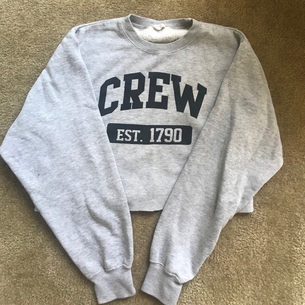 BRANDY MELVILLE “Crew” cropped sweatshirt